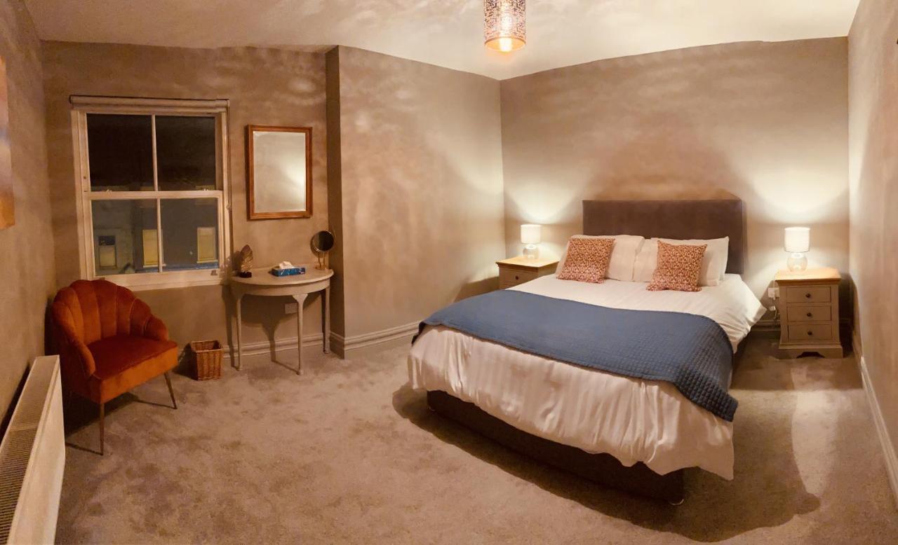 3 Bedroom Luxury Apartment Main Street Cashel  Exteriér fotografie