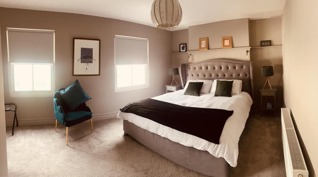 3 Bedroom Luxury Apartment Main Street Cashel  Exteriér fotografie