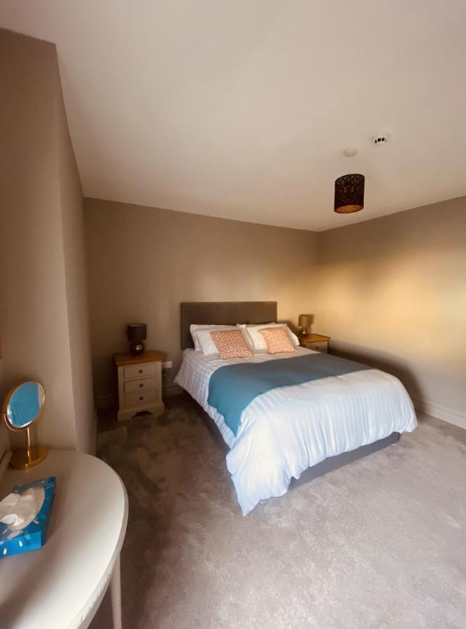 3 Bedroom Luxury Apartment Main Street Cashel  Exteriér fotografie